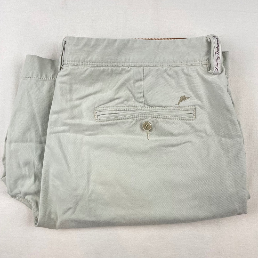 Tommy Bahama Boracay Chino Shorts Mens 40 Light Gray Cotton Tencel Stretch